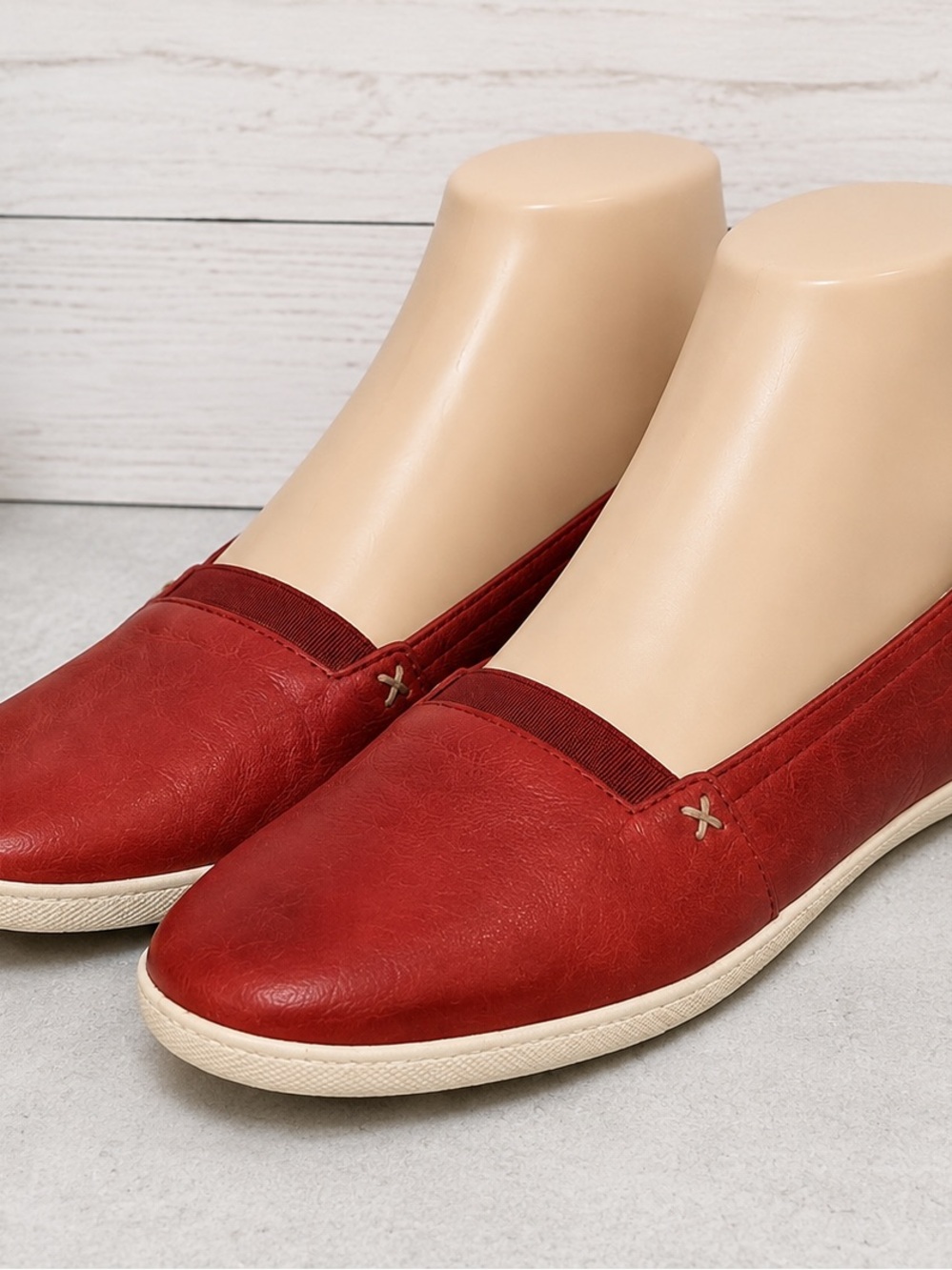 Frye Women’s Red Slip-On Casual Flats
